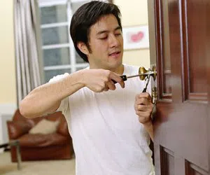 General Locksmith Store Las Vegas, NV 702-531-1604 - changing-locks